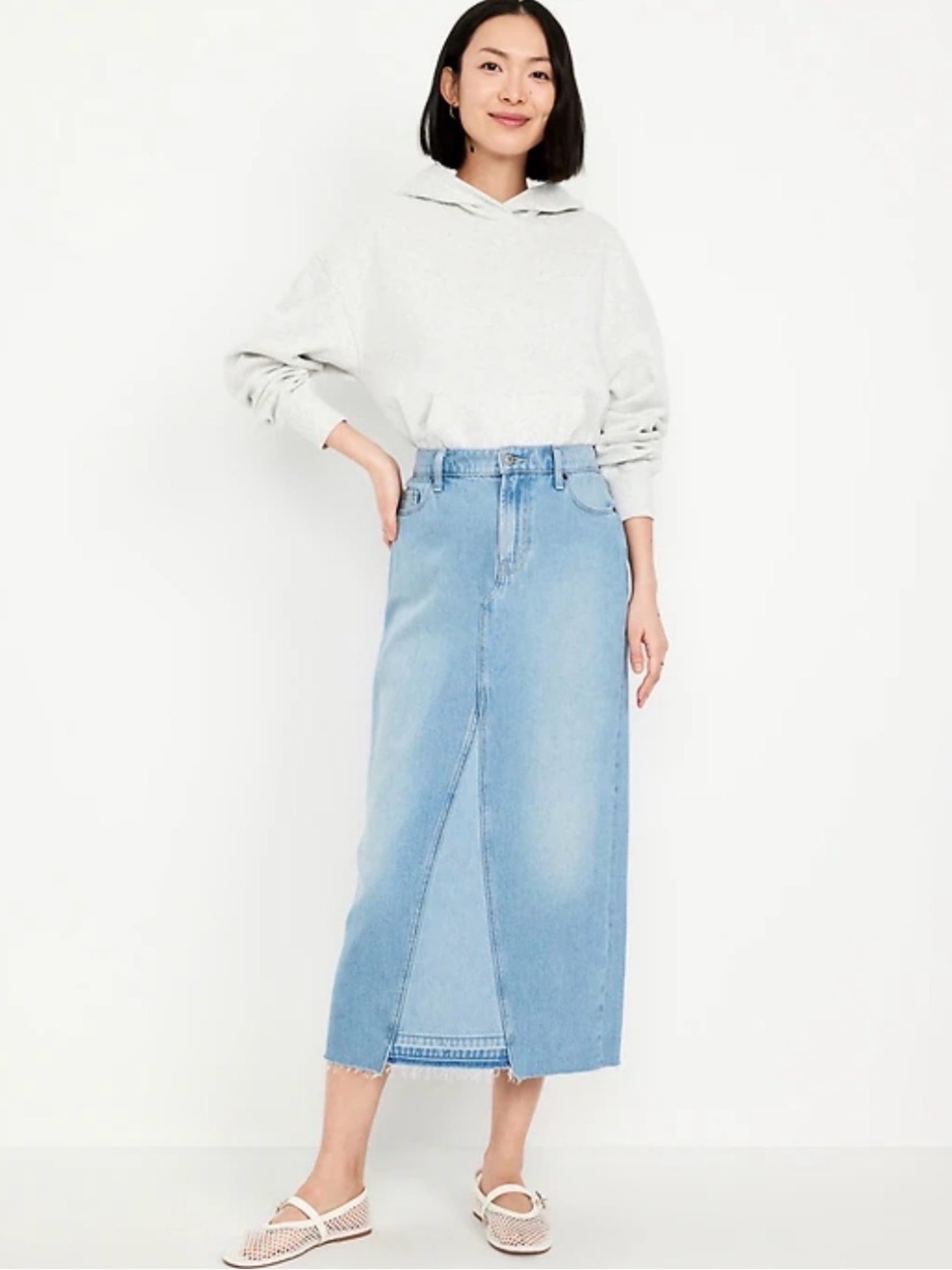 Old navy mid rise jean maxi skirt, size 6